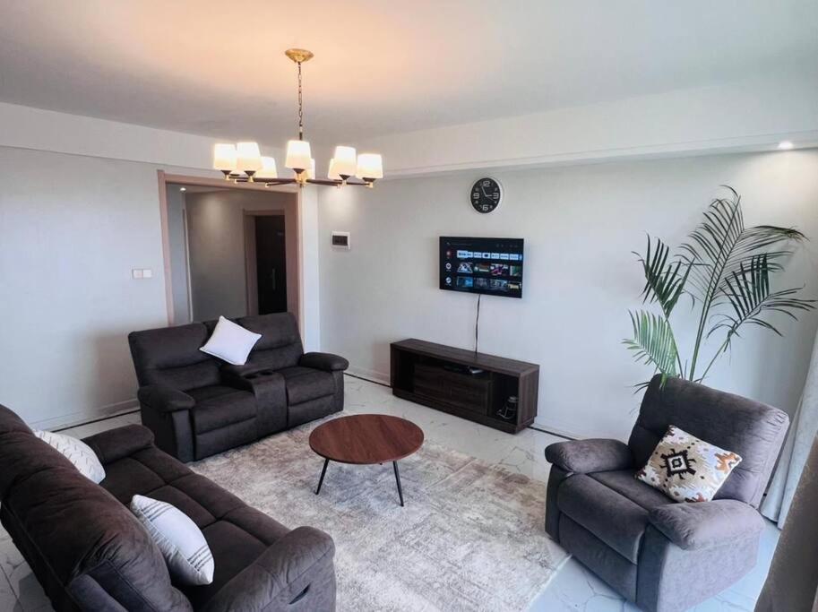 Lovely 3 Bedroom With A View Of The Park Machakos Buitenkant foto